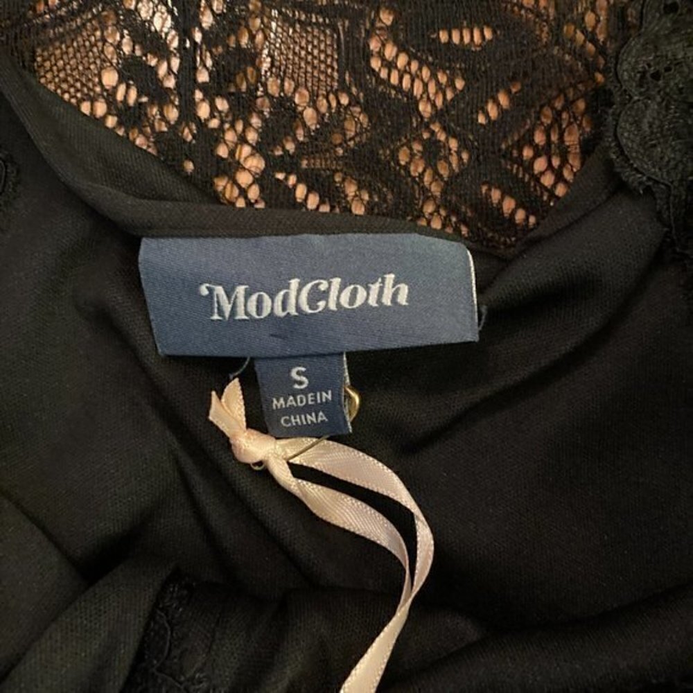 ModCloth All the Feels Lace Twofer Black Jumpsuit Sz S NWT - Picture 6 of 11